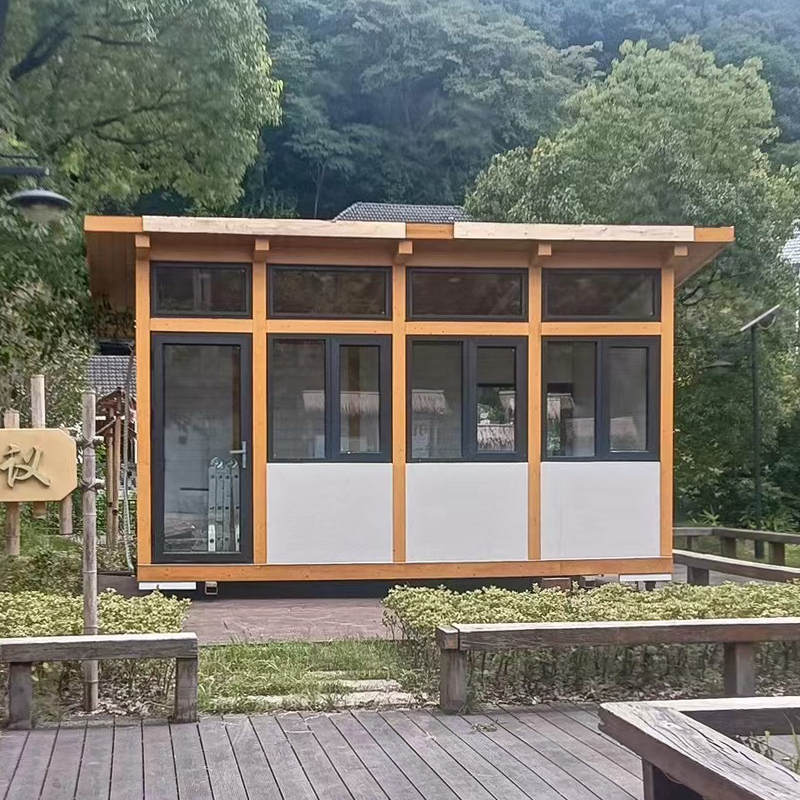 Cobertizo de almacenamiento de madera