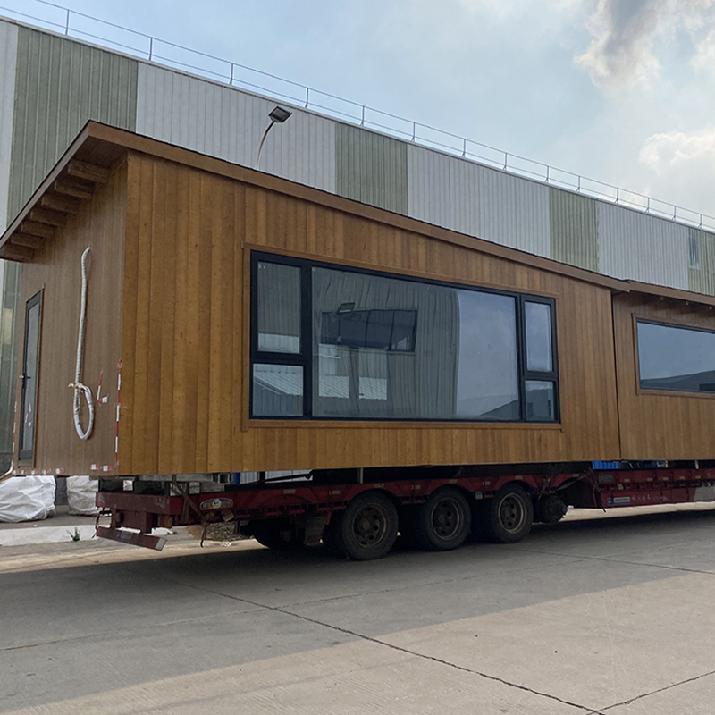 Casa de patio de madera