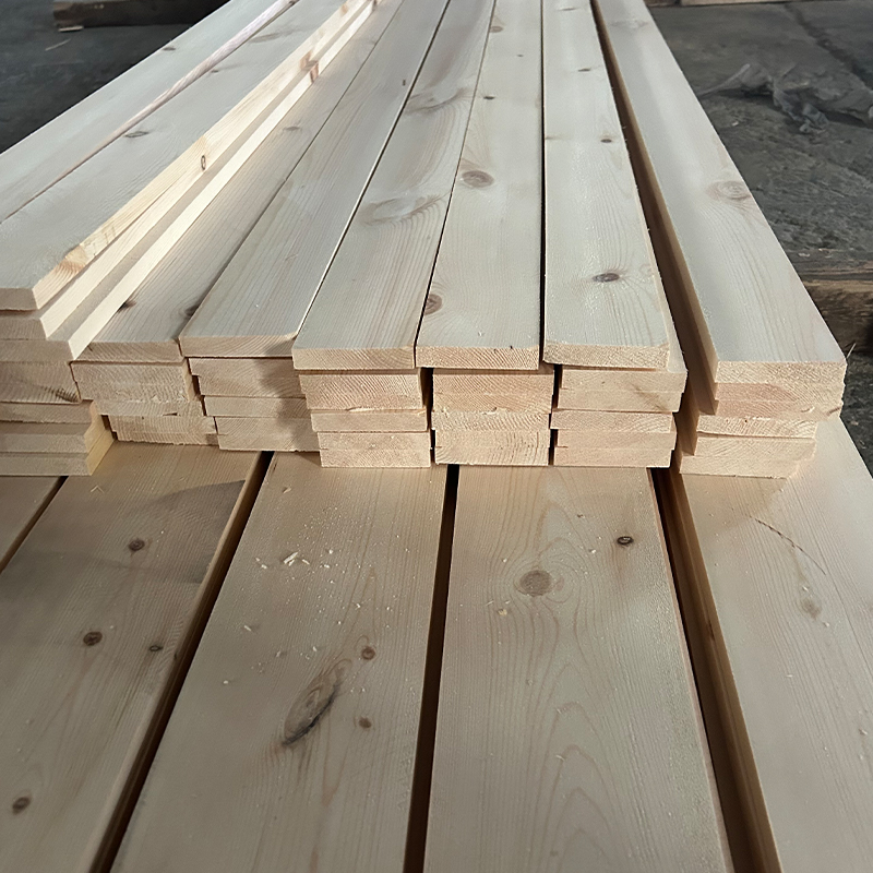 Valla de madera de pino